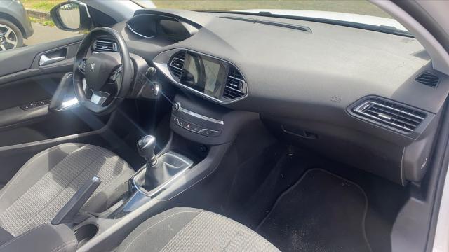 Peugeot 308 image 7