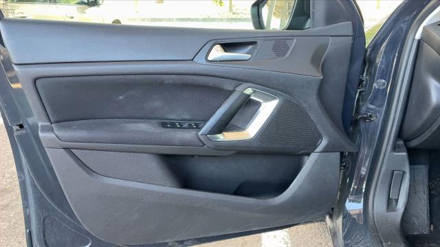 Peugeot 308 image 4
