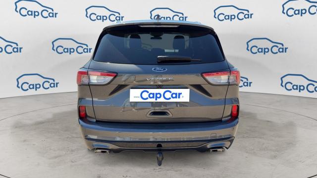 Ford Kuga image 1