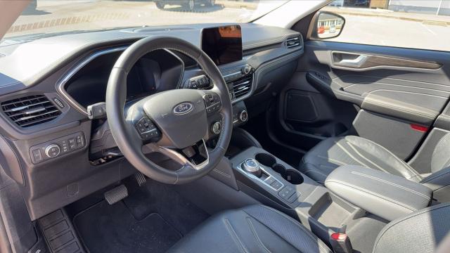 Ford Kuga image 7