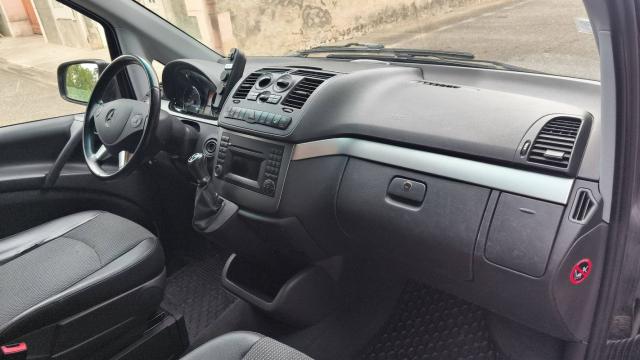 Mercedes Benz Viano image 2