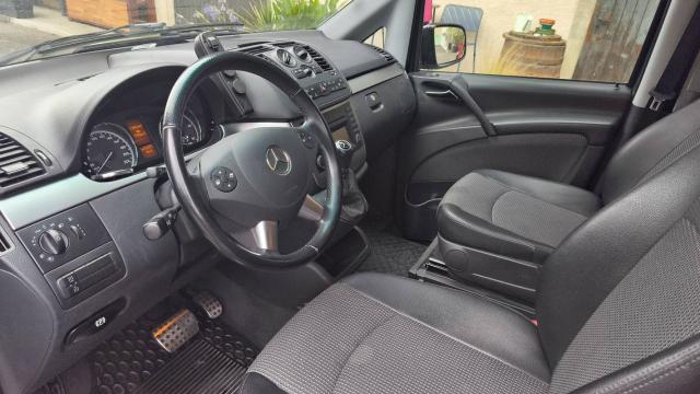 Mercedes Benz Viano image 8