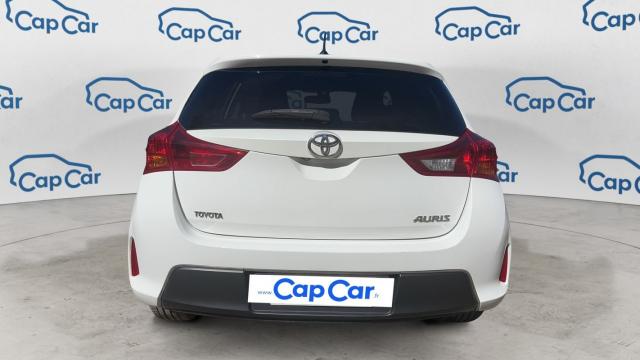 Toyota Auris image 5