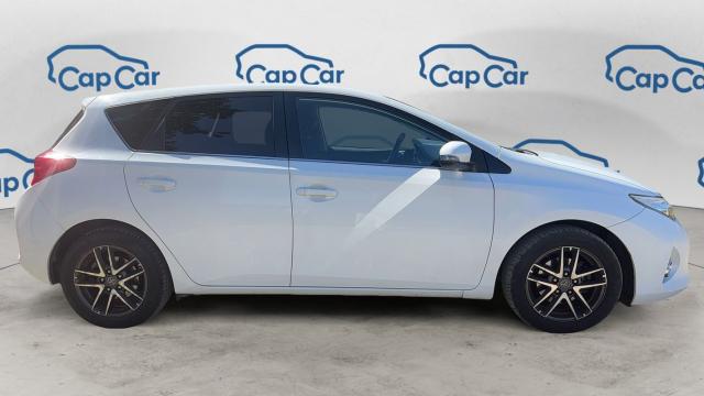Toyota Auris image 3