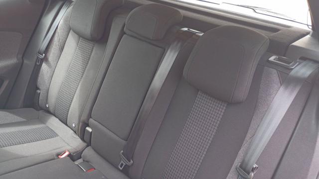 Peugeot 3008 image 3