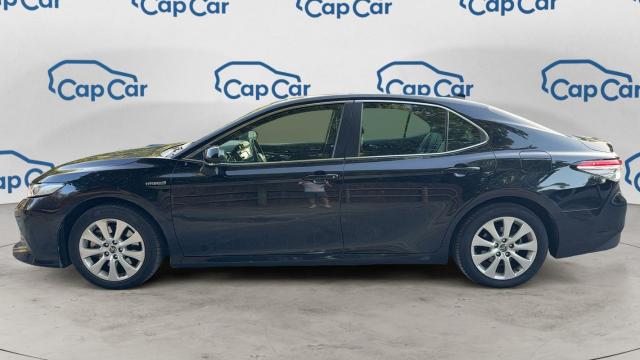 Toyota Camry image 7