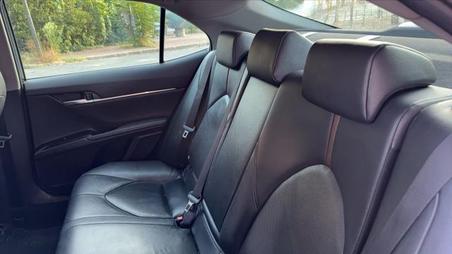 Toyota Camry image 1