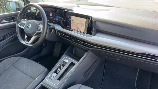 Volkswagen Golf image 9