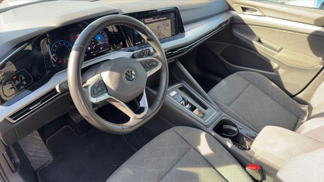 Volkswagen Golf image 2