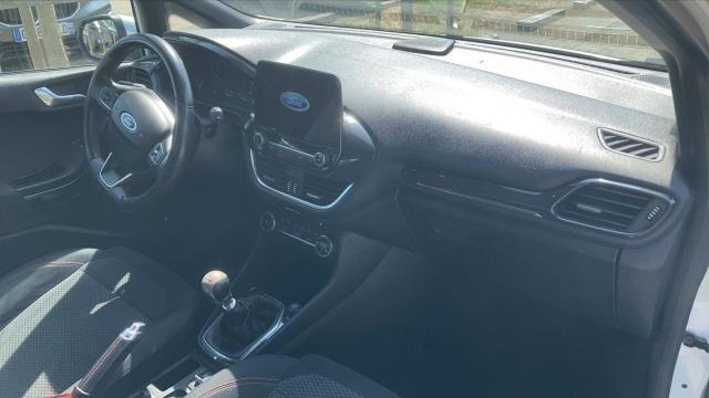 Ford Fiesta image 5