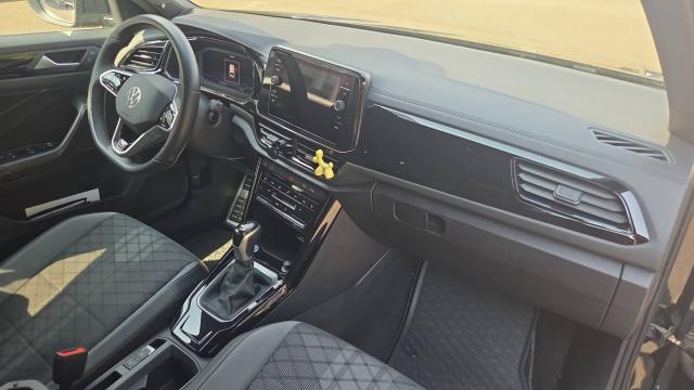Volkswagen T-Roc image 7