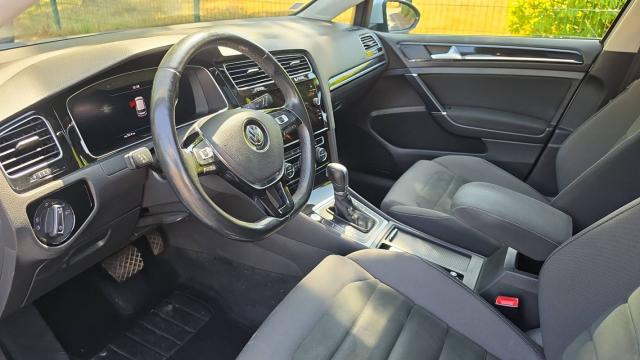 Volkswagen Golf image 4