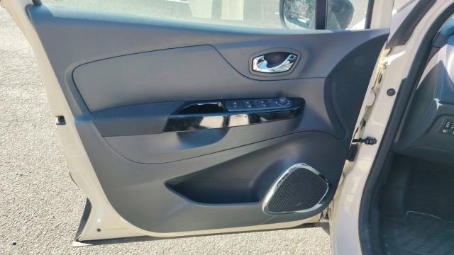 Renault Captur image 2