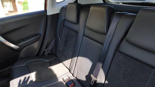 Peugeot 2008 image 8