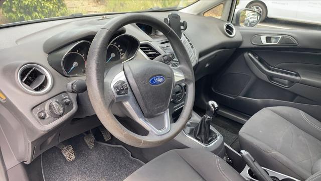 Ford Fiesta image 2