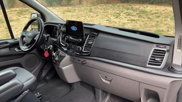Ford Transit Custom Fourgon image 2