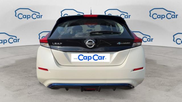 Nissan Leaf image 9