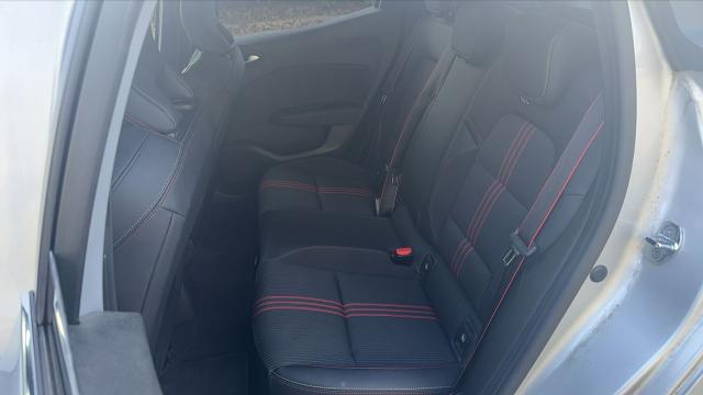 Renault Clio image 2