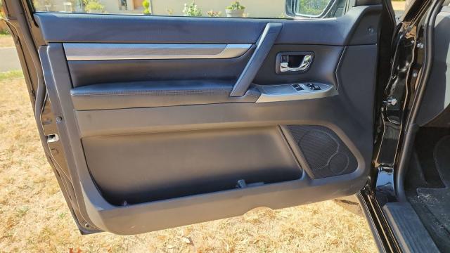 Mitsubishi Pajero image 3