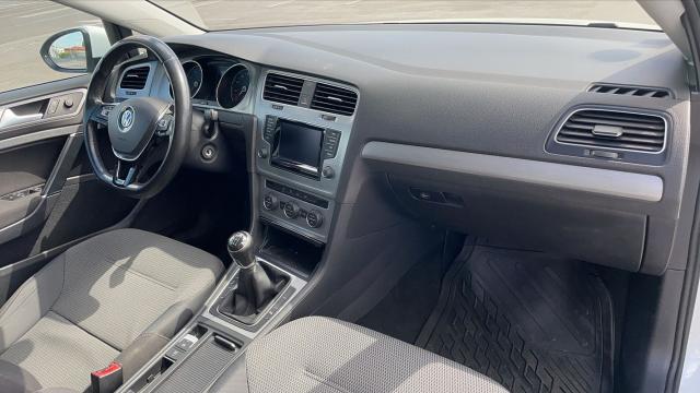Volkswagen Golf image 2