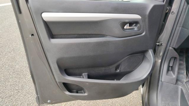 Citroen Jumpy image 9