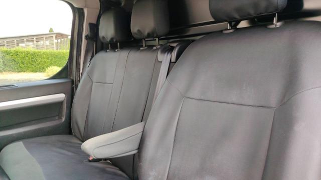 Citroen Jumpy image 2