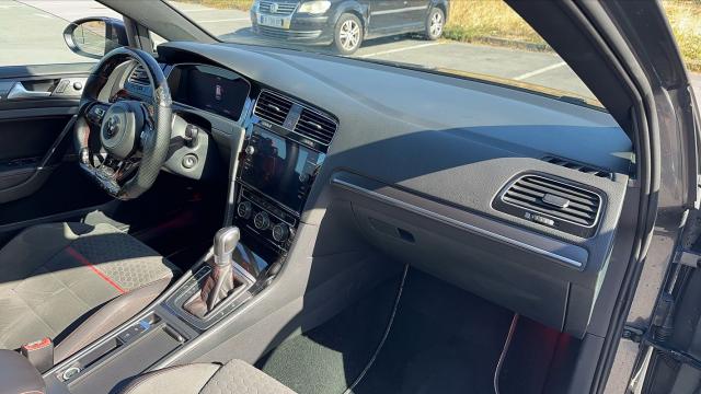 Volkswagen Golf image 8