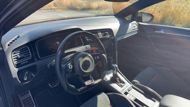 Volkswagen Golf image 6
