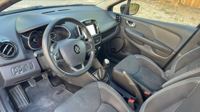 Renault Clio Estate image 1