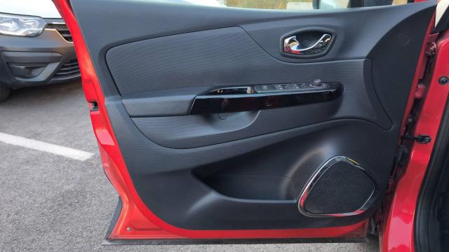 Renault Captur image 1