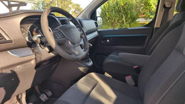 Peugeot Traveller image 9