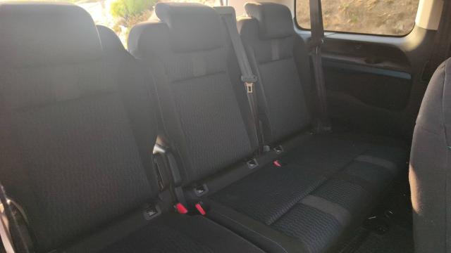 Peugeot Traveller image 1