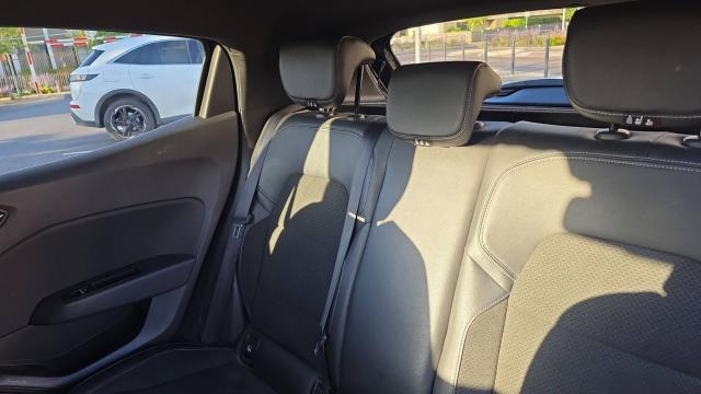 Renault Clio image 6