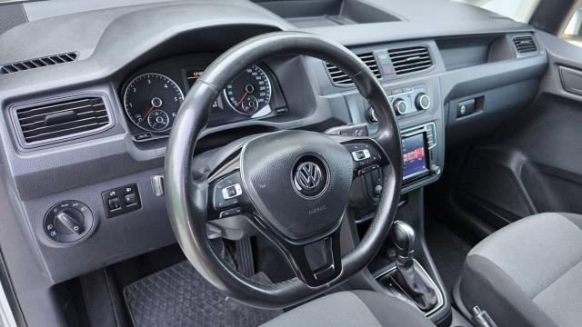 Volkswagen Caddy Van image 5
