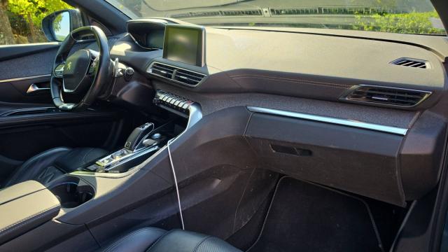 Peugeot 5008 image 9