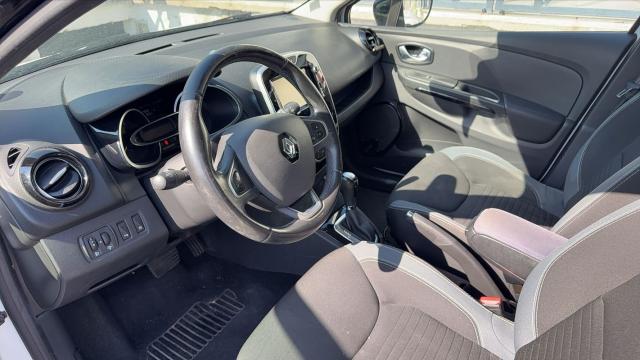 Renault Clio image 9