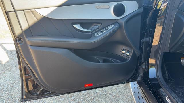 Mercedes Benz Glc image 6
