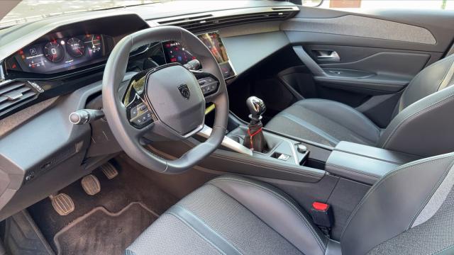 Peugeot 308 image 3