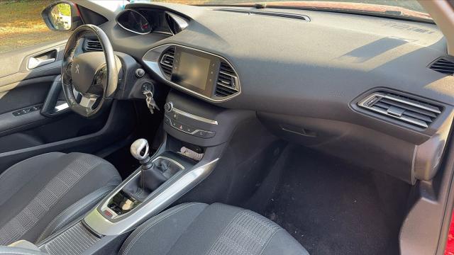 Peugeot 308 image 9