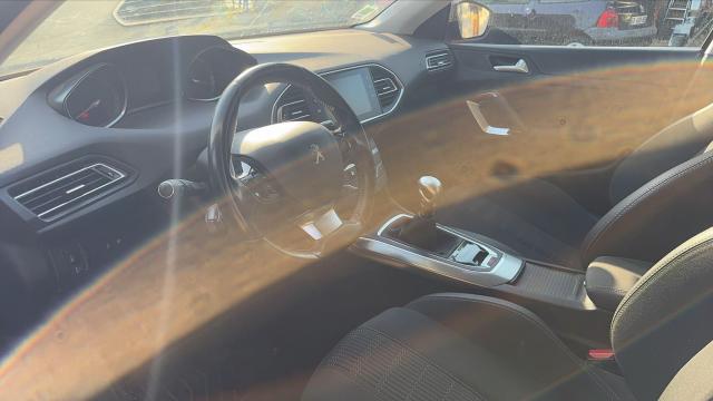 Peugeot 308 image 4