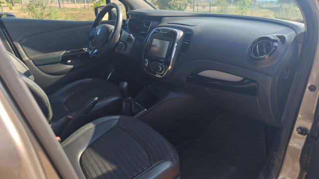 Renault Captur image 1