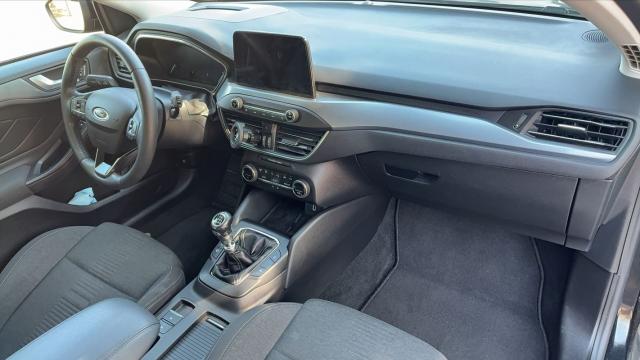 Ford Focus image 2