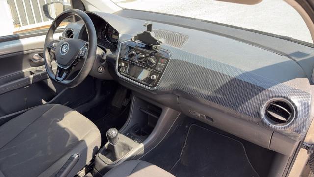Volkswagen Up! image 3