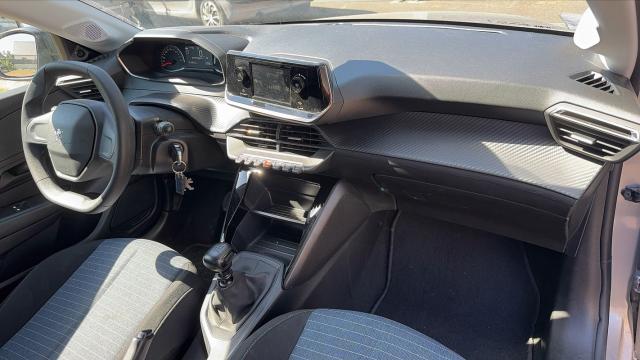 Peugeot 208 image 2