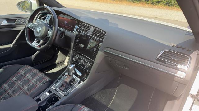 Volkswagen Golf image 5