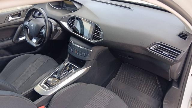 Peugeot 308 image 7