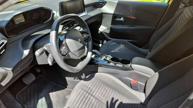 Peugeot E-208 image 3