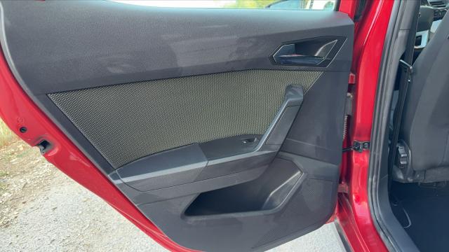 Seat Arona image 1