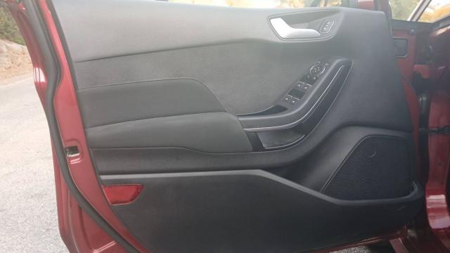 Ford Fiesta image 8