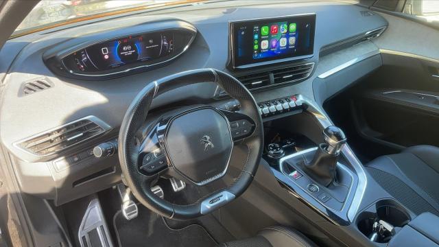 Peugeot 5008 image 1